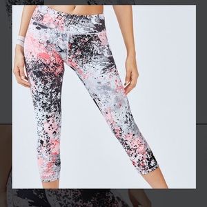 Fabletics Gisela Capris in graffiti paint print